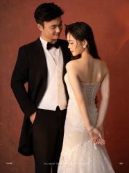 -雪中彩影婚纱摄影·微光艺术中心