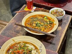 -方铲铲·成都板凳面(滨江银泰店)