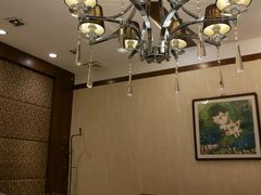 -赶海部落海鲜城(海阳路店)