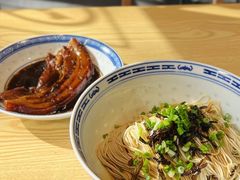 -鲁达面馆本帮风味(共康东路店)