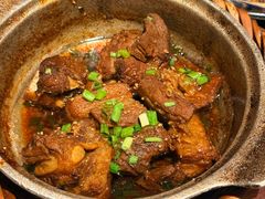 -Cục Gạch Quán