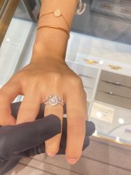 -DR钻戒(南宁会展航洋城店)