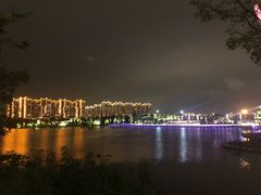 -翠山·映月湖景餐厅(映月湖公园店)