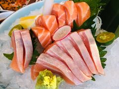 三文鱼刺身-日进一片海.生腌海鲜火锅.宵夜烧烤(三里屯总店)