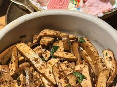 -城墙拐拐火锅(三峡广场黑金冠店)