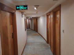 -武汉五月花大酒店(武昌火车站中南路地铁站店)