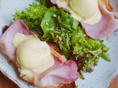 -ROAST coffee & eatery