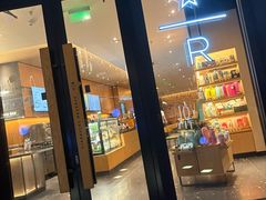 -星巴克臻选(上海长风大悦城店)
