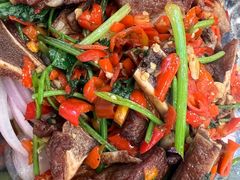 寸骨-小姨家常菜(昭萍东路店)