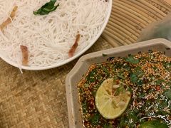 酸汤米粉-多哥水傣味餐厅(司马巷店)