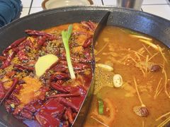 -巴卤社老火锅(财富店)