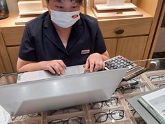 -茂昌眼镜(南京东路店)