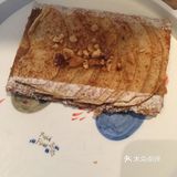 没解冻好. 我尝了下外层 椰奶味道很浓