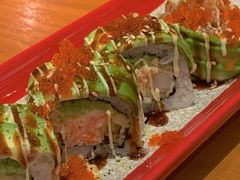 鲜虾牛油果卷-青空日本料理(随州万达店)