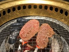 -山川小町·极番烧肉(新地假日广场店)