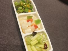 -艳阳天民俗村(公园路店)