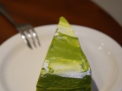 玄米茶梨子抹茶千层-black rainbow coffee