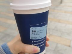 -瑞幸咖啡(巴黎春天陕西路店)