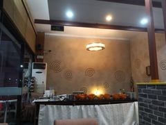 -羊家胡同·龙虾烧烤火锅(龙汇路店)
