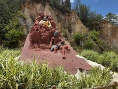 -彩色沙林风景区