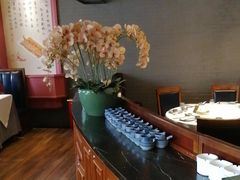 -八府香鸭·啫啫煲(华山路店)