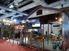 内景-东浩兰生上海世博展览馆