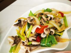 -覃记海鲜美食餐厅