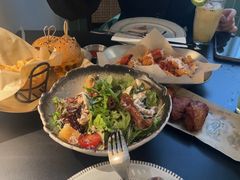 -J's Cafe Lab