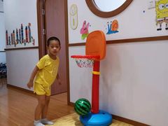 -抱抱熊托育中心(大悦城店)