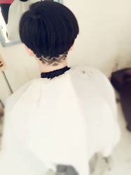 -摩力美发·烫·染·设计专业店