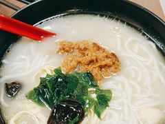 -灵芝妹子海鲜米线(瓦房店新玛特店)