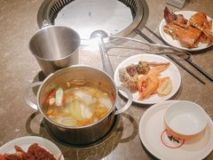 -锅儿欢海鲜火锅烤肉自助餐(东港凯虹店)