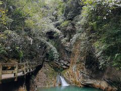 -龙水峡地缝景区