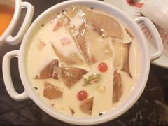 -热火朝天鲜切牛肉火锅(南强街巷店)