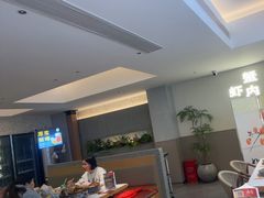 -肥肥虾庄·金牌油焖大虾(汉口城市广场店)