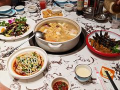 -谢云贵清香水煮鸡火锅(总店)