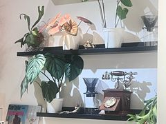 -luutosa  cafe & tea 鹿兔山