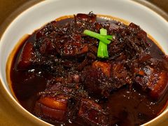 笋麸菜红烧肉-三利音·玖弄小鲜(浦东嘉里城店)