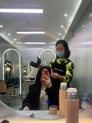 -Tloml salon