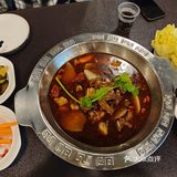 我点的一个红焖羊肉双人餐，￥158，羊肉比较少