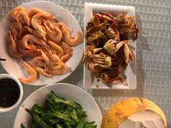 -亚龙湾亚泰商业街