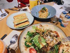 咖椰吐司-HELLO 27 意面·沙拉·帕尼尼