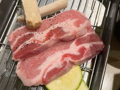 -蚂蚁洞·烤肉大营地(上海静安大悦城店)