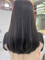 -镁连社·美联社