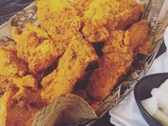 -BHC炸鸡(明洞总店)