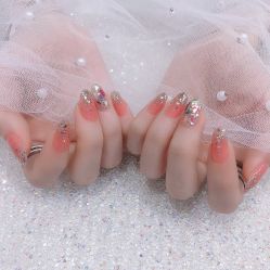 -七彩虹美甲美睫 半永久
