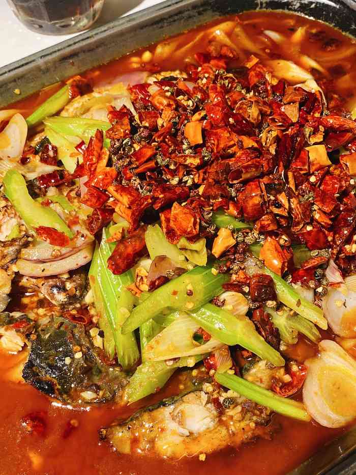 三国烤鱼(打浦路店)-"以前和朋友经常夜宵的地方~下午因为和老妈.