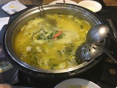 招牌金汤-严厨老坛酸菜鱼(吴江万宝店)