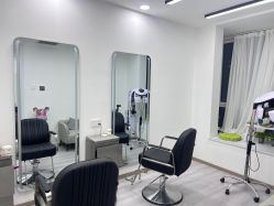 -LILI·HAIR SALON理理造型