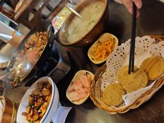 -富正毅三下锅·湘西韵味(天门山索道店)
